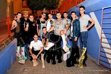 Daniel Castellano da el pistoletazo de salida a las fiestas de El Caracol (Foto Antonio Alí)